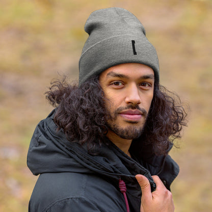 Hamburg Beanie mit schwarzem Icon Stick – Deine Stadt. Dein Style. Dein Winter.